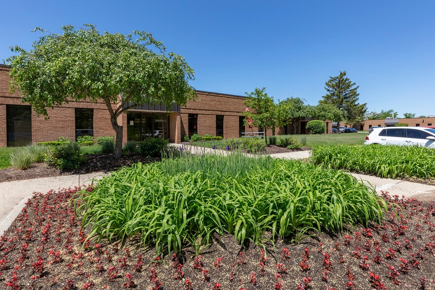 1500-1595 Eisenhower Pl, Ann Arbor, MI for lease - Building Photo - Image 1 of 7