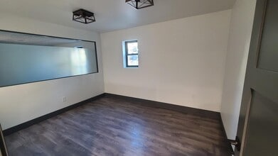 400 Dorla Ct, Zephyr Cove, NV for lease Interior Photo- Image 1 of 5