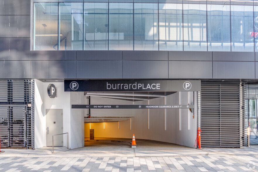 1289 Hornby St, Vancouver, BC à louer - Photo du bâtiment - Image 3 de 15