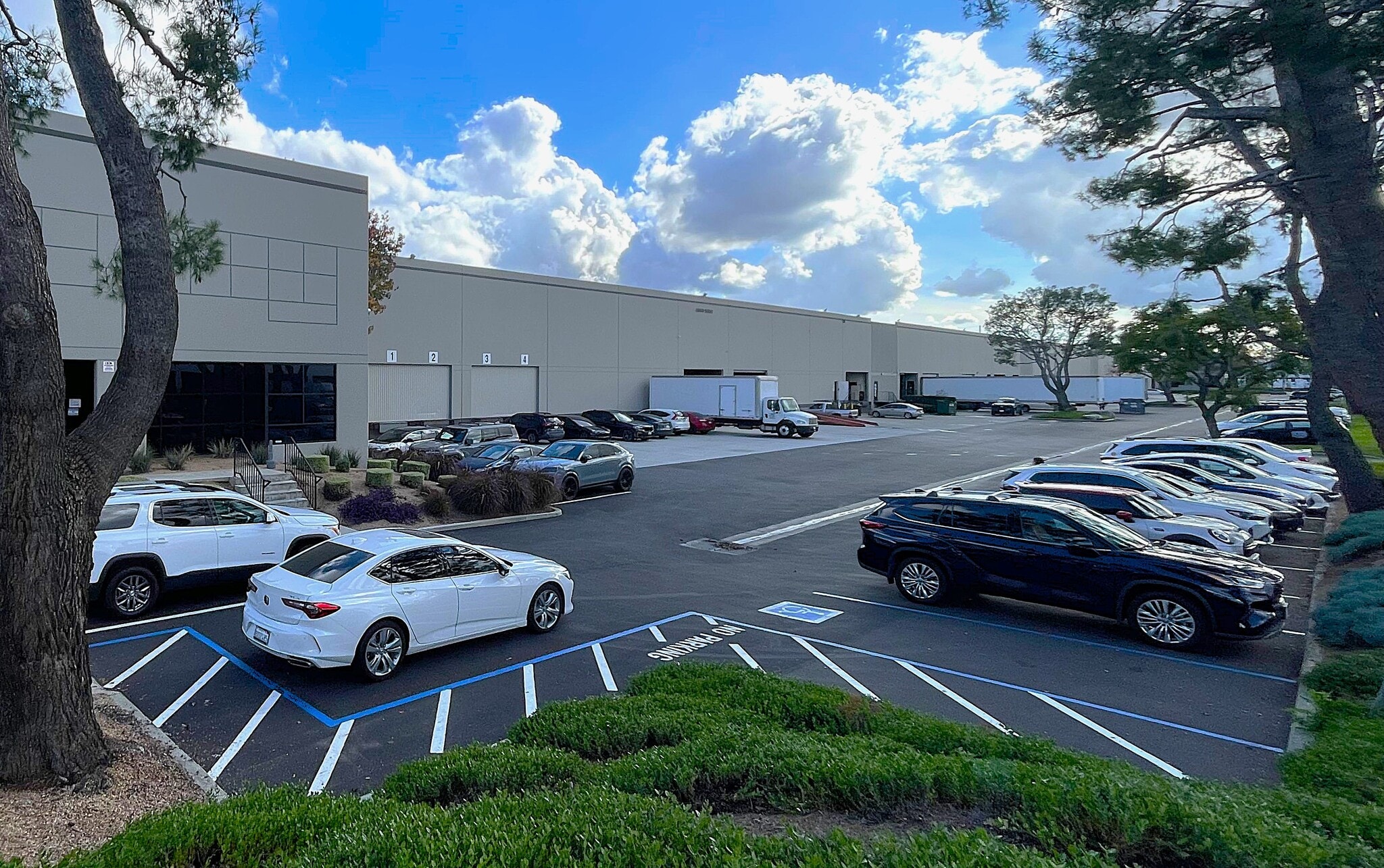 4900 Zambrano St, Commerce, CA for lease Primary Photo- Image 1 of 7