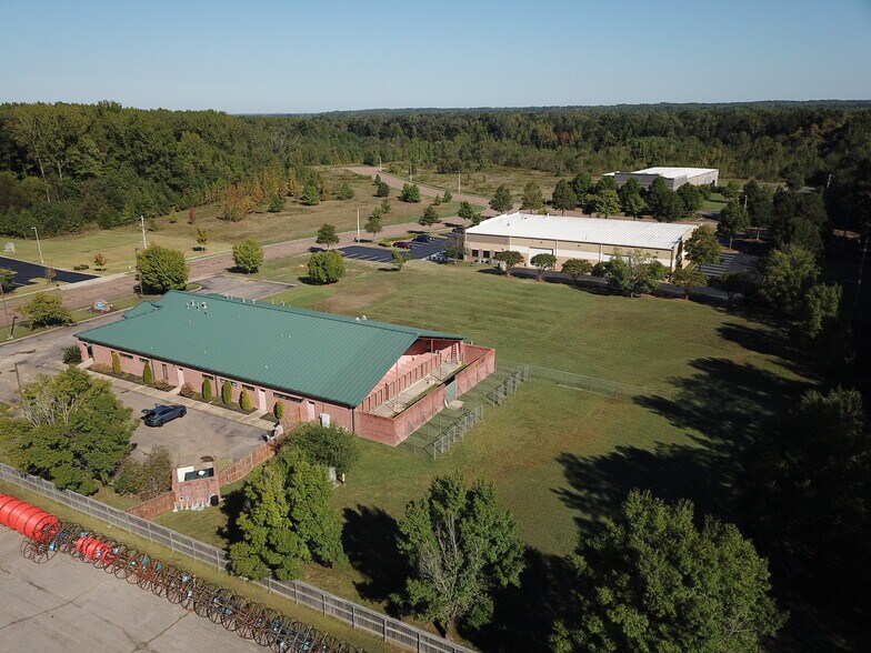 3210 Cypress Ridge Dr, Eads, TN à vendre - Photo du bâtiment - Image 3 de 3