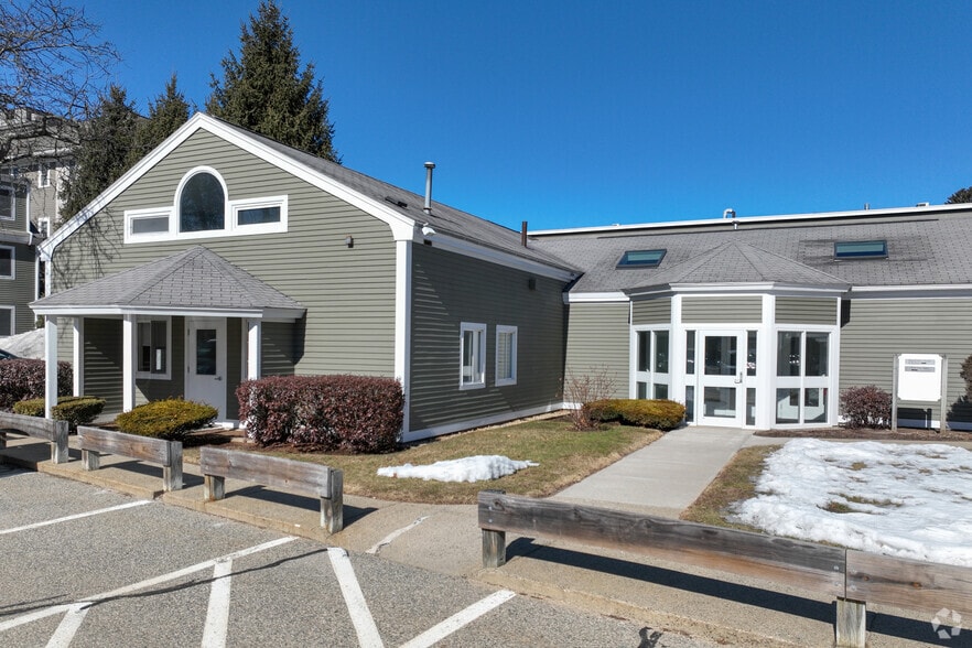 205 Willow St, South Hamilton, MA for lease - Primary Photo - Image 1 of 5