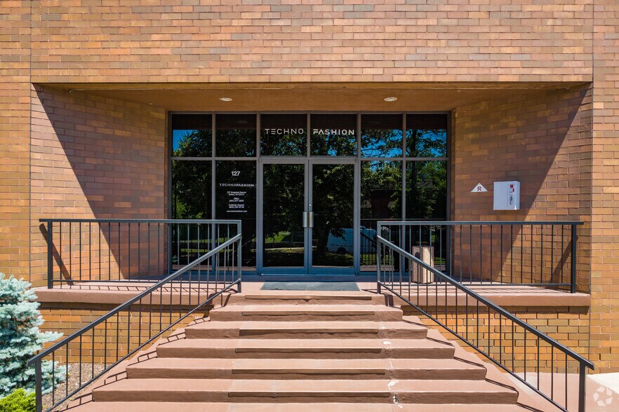 125-127 Kingsland Ave, Clifton, NJ à louer - Photo du bâtiment - Image 3 de 7