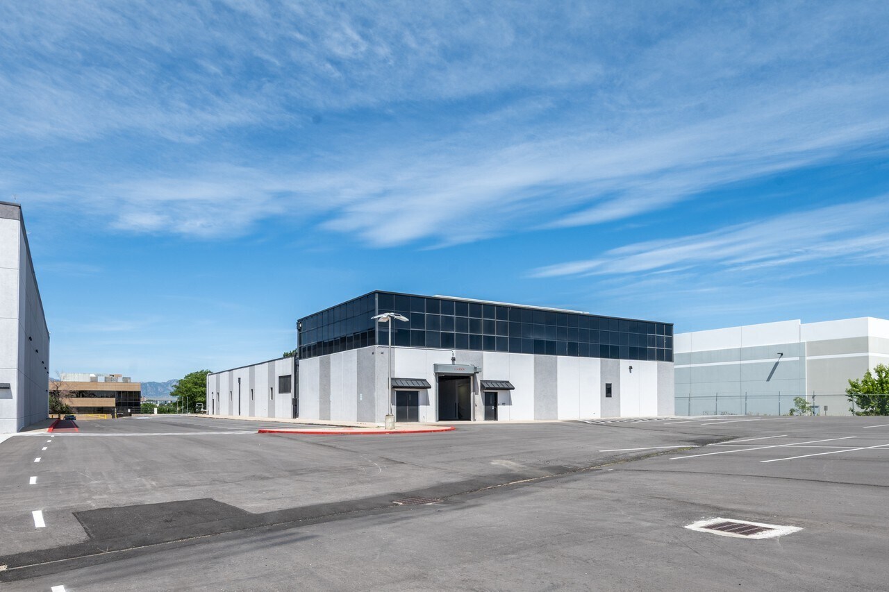 440 Hoyt St, Broomfield, CO for lease Building Photo- Image 1 of 6