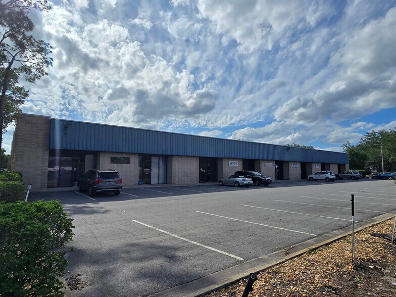 7038-7066 Stapoint Ct, Winter Park, FL à louer - Photo principale - Image 1 de 1