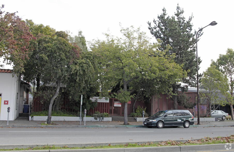 1611 San Pablo Ave, Berkeley, CA for sale - Building Photo - Image 1 of 1