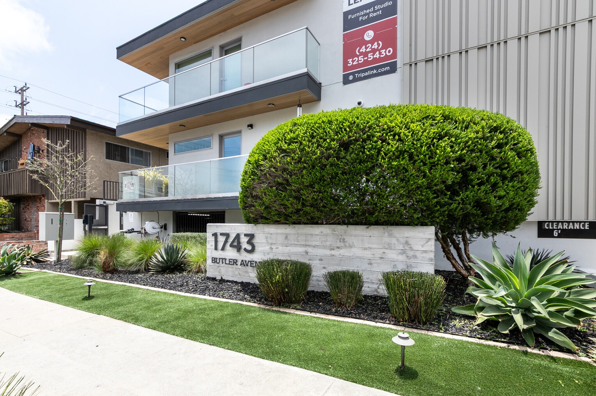 1743 Butler Ave, Los Angeles, CA à vendre Photo du bâtiment- Image 1 de 48
