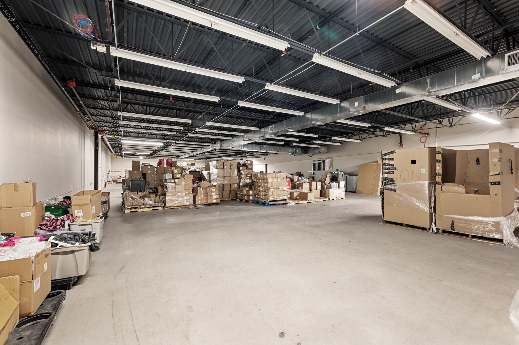 5630 Saint Croix Trl, North Branch, MN for sale Interior Photo- Image 1 of 8