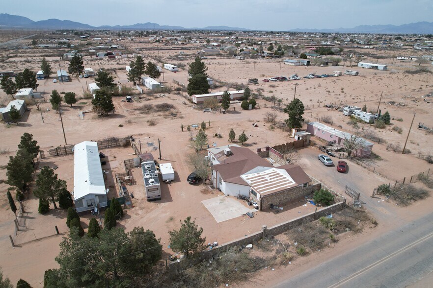 872 State Line dr, Chaparral, NM à vendre - Photo du bâtiment - Image 3 de 10