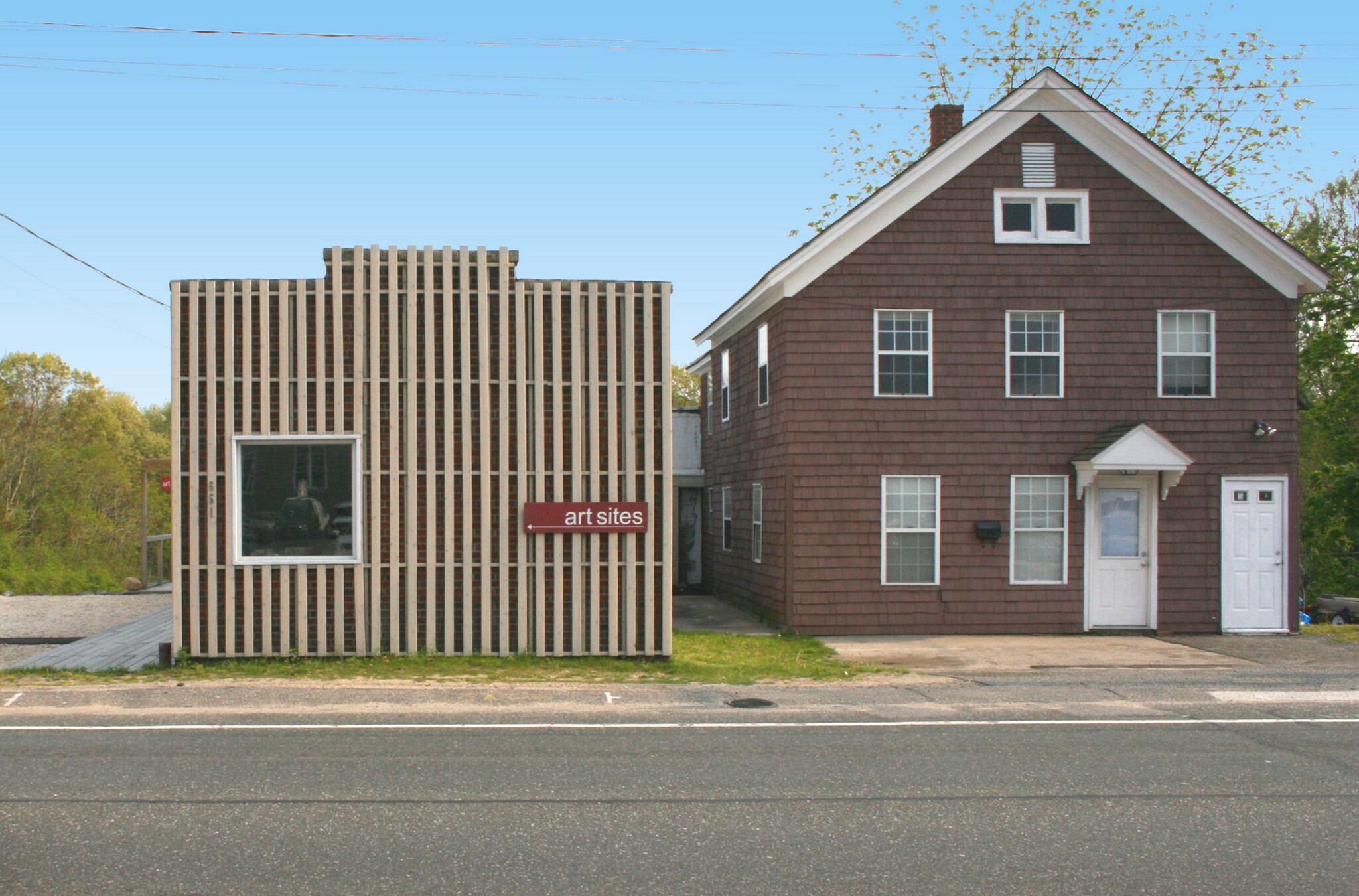 651-659 W Main St, Riverhead, NY à vendre Photo du bâtiment- Image 1 de 1