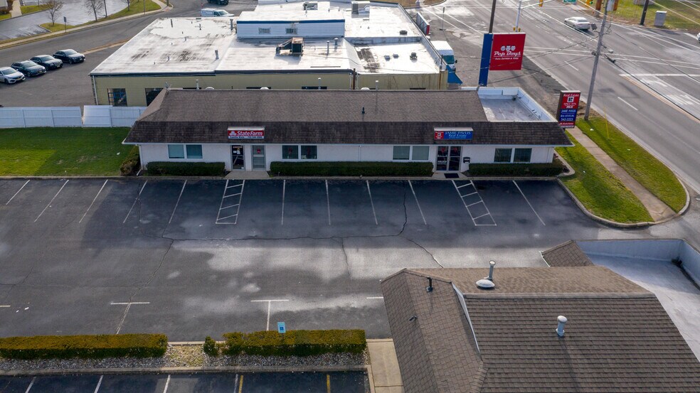 75 Highway 35, Eatontown, NJ à vendre - Photo du bâtiment - Image 3 de 8