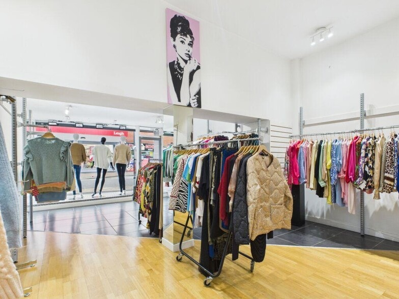 113 Bradshawgate, Leigh for lease - Building Photo - Image 3 of 16