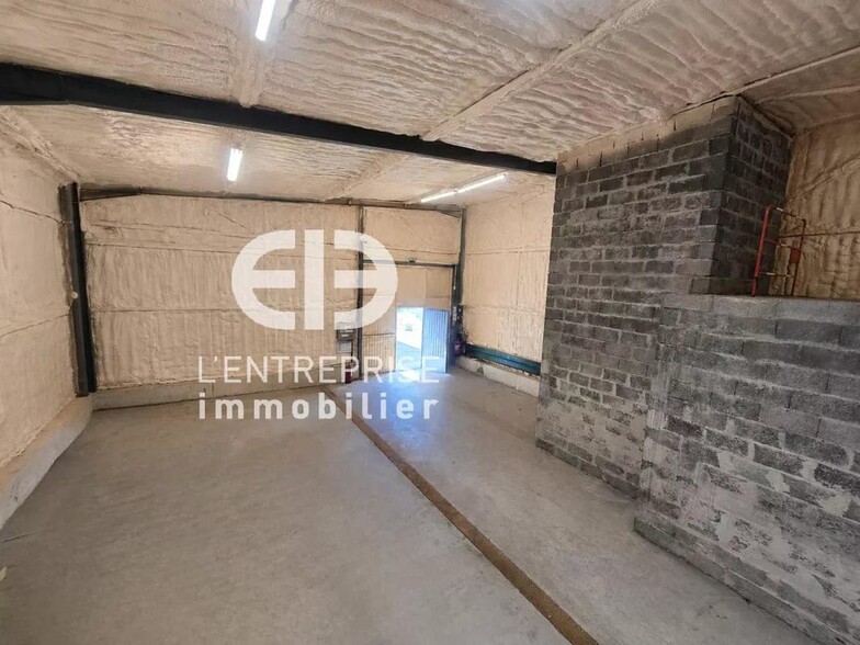 Industrial in Carros for lease - Interior Photo - Image 2 of 15