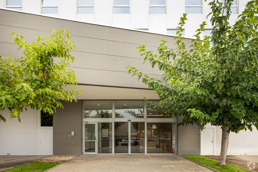 Bureau dans Barcelone, Barcelona à louer - Photo du bâtiment - Image 3 de 3