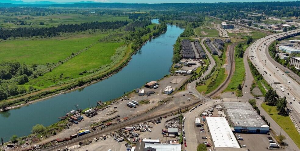 3204 Pacific Ave, Everett, WA à louer - Aérien - Image 2 de 6