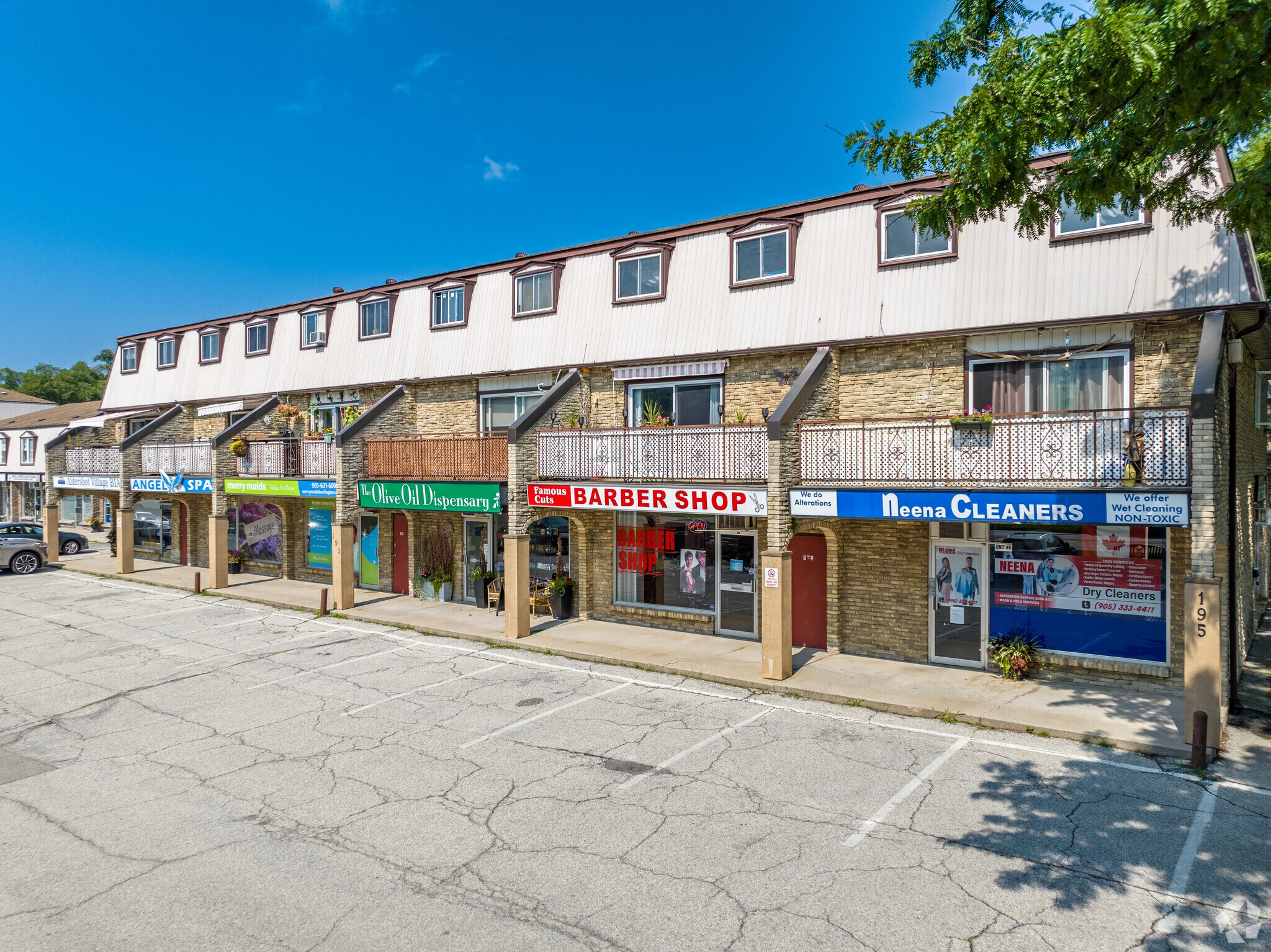 195 Plains Rd E, Burlington, ON à vendre Photo principale- Image 1 de 1