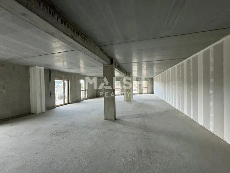 Bureau dans Saint-Étienne à louer - Photo du bâtiment - Image 3 de 6