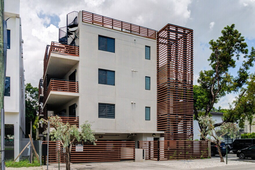 2955 Bird Ave, Coconut Grove, FL à vendre - Photo du bâtiment - Image 1 de 46