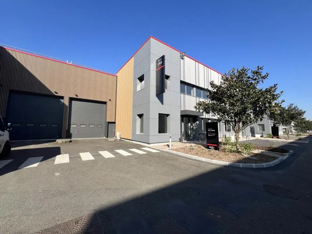 157 Avenue Charles Floquet, Le Blanc-Mesnil for lease Building Photo- Image 1 of 7