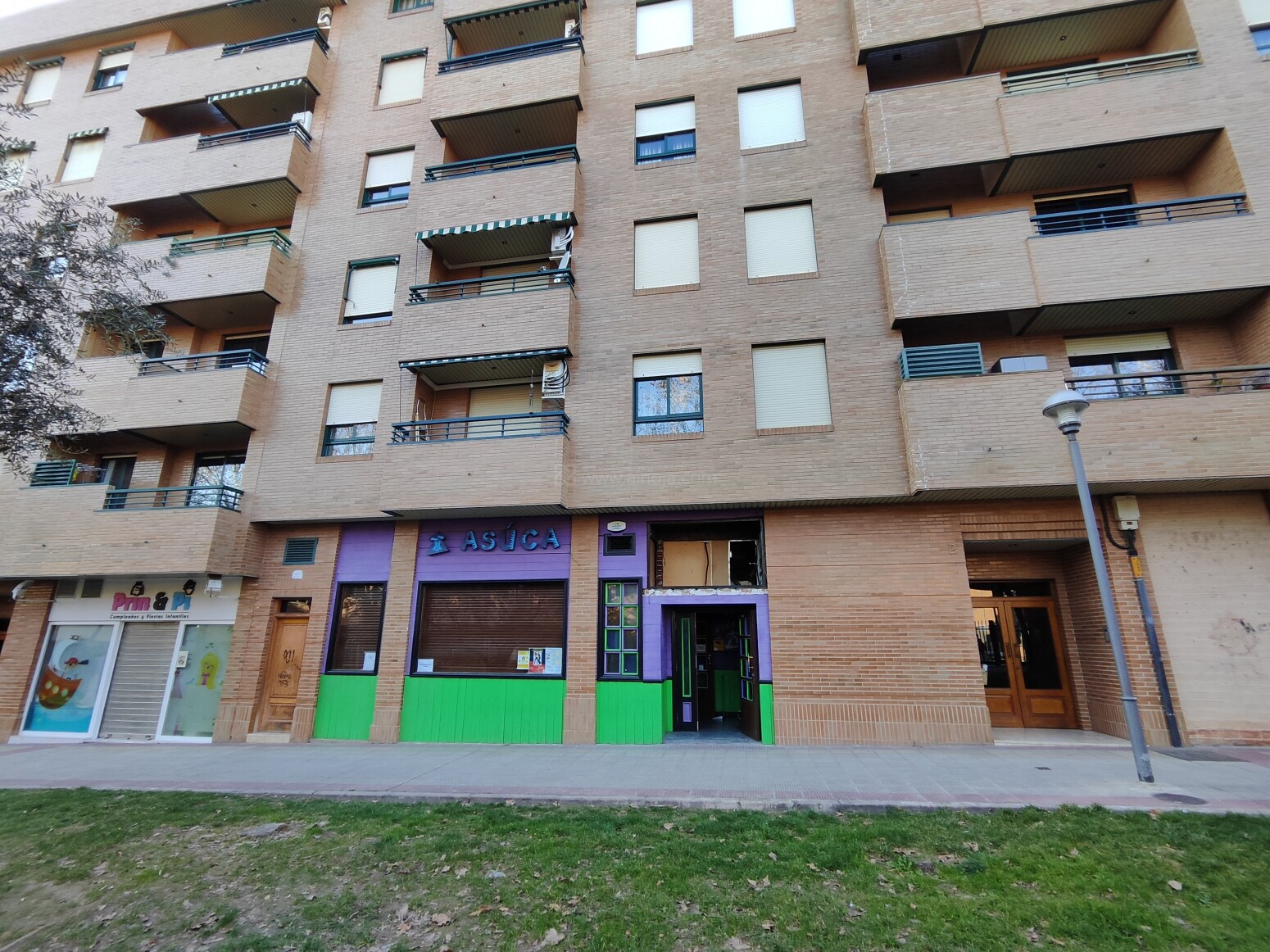 Commerce de détail dans Logroño, La Rioja à louer Photo principale- Image 1 de 3
