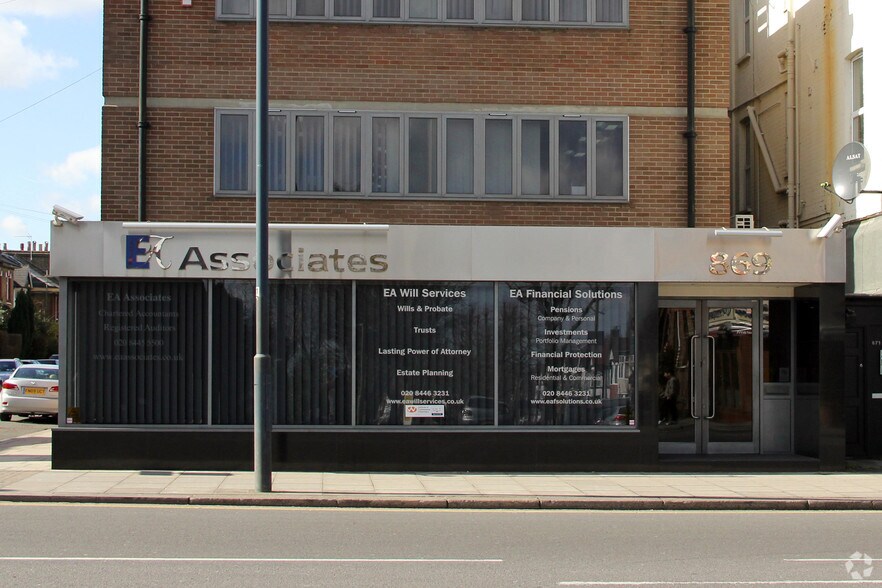 869 High Rd, Londres à louer - Photo du bâtiment - Image 3 de 4
