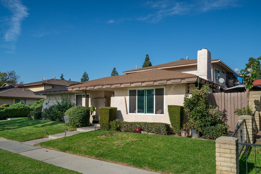 1215 S Athena Way, Anaheim, CA for sale - Building Photo - Image 2 of 16