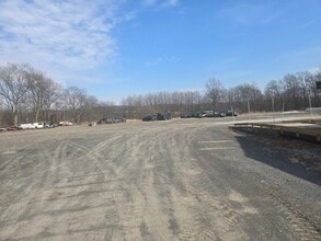 1121 Valley View Dr, Bangor, PA for lease Interior Photo- Image 2 of 4