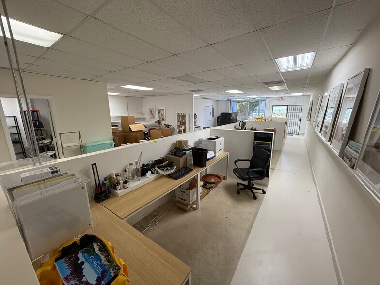 777 NW 28th St, Miami, FL à louer - Photo intérieure - Image 2 de 6