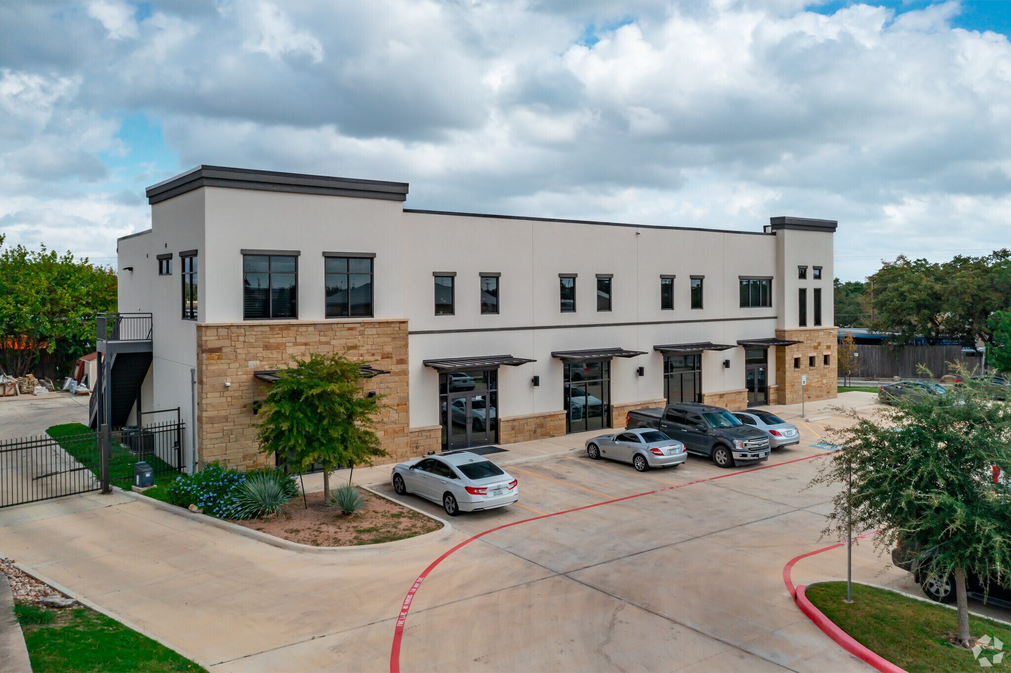 4725 College Park, San Antonio, TX for lease Primary Photo- Image 1 of 39