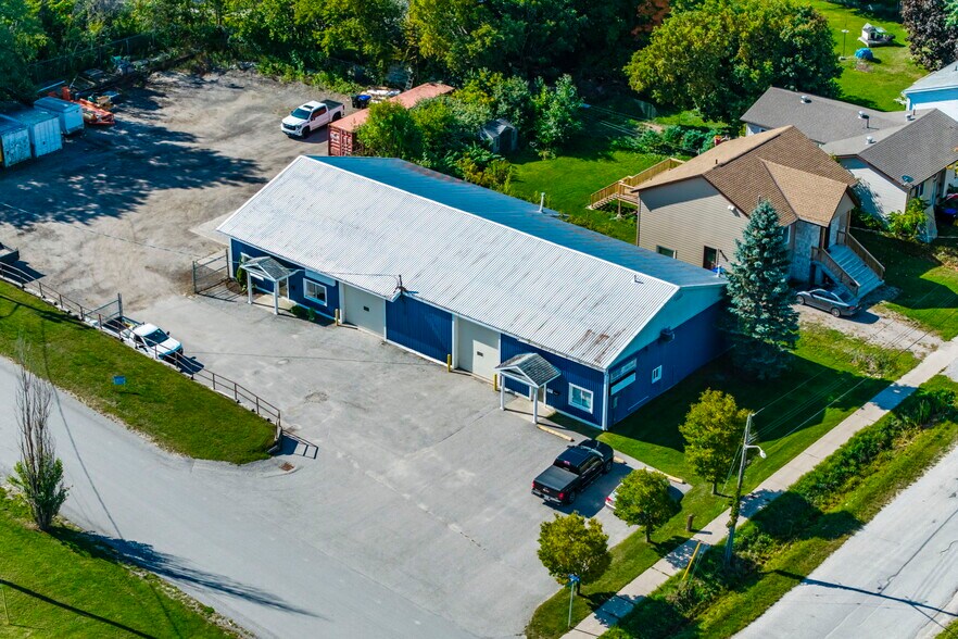 169 Elizabeth St, Midland, ON à vendre - Photo du bâtiment - Image 3 de 30