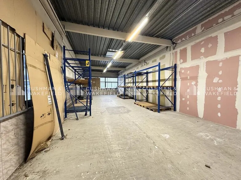 Rue Ettore Bugatti, Eckbolsheim for lease - Interior Photo - Image 3 of 3