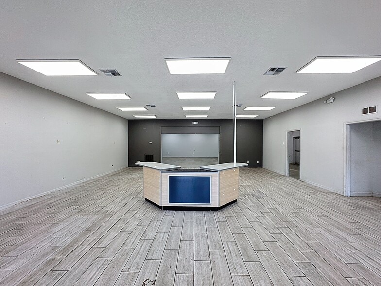 2418 Highway 44 W, Inverness, FL for lease - Building Photo - Image 1 of 38