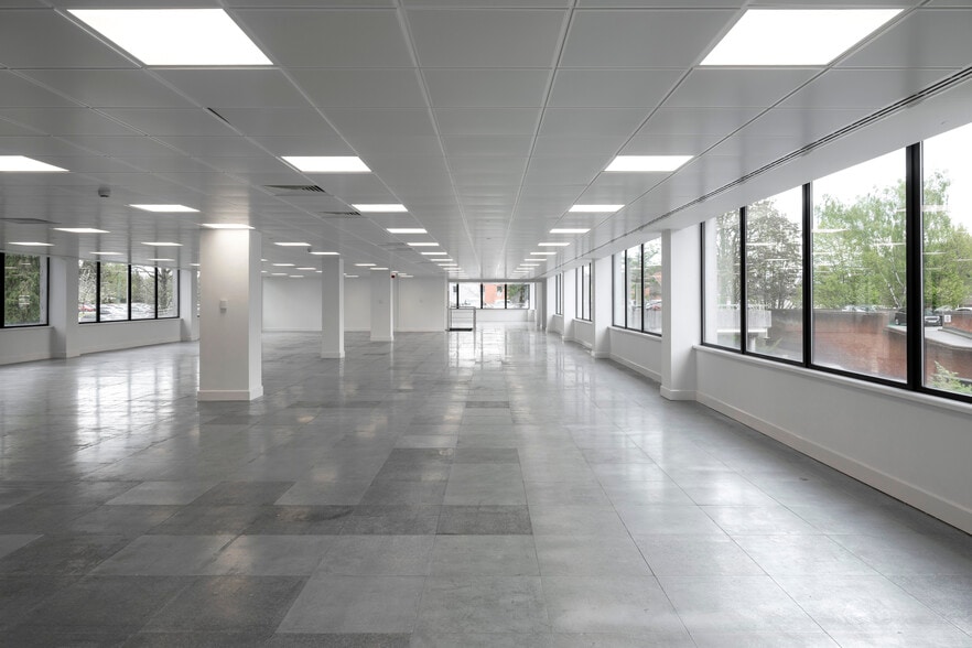 Blenheim Ct, Solihull for lease - Interior Photo - Image 2 of 11