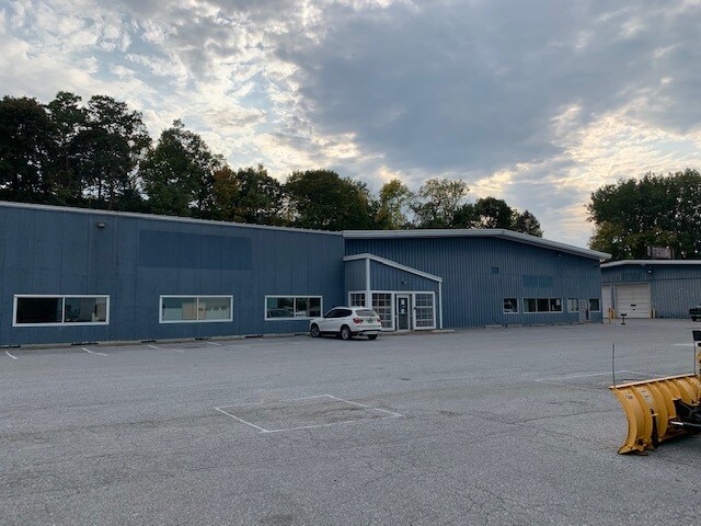 557 Riverside Ave, Burlington, VT for lease Primary Photo- Image 1 of 12