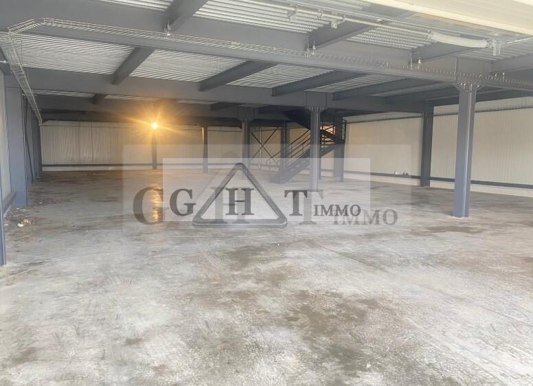 Industrial in Mareuil-lès-Meaux for lease Building Photo- Image 1 of 11