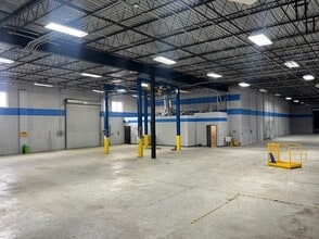 356-362 Getty Ave, Clifton, NJ for lease Interior Photo- Image 1 of 5