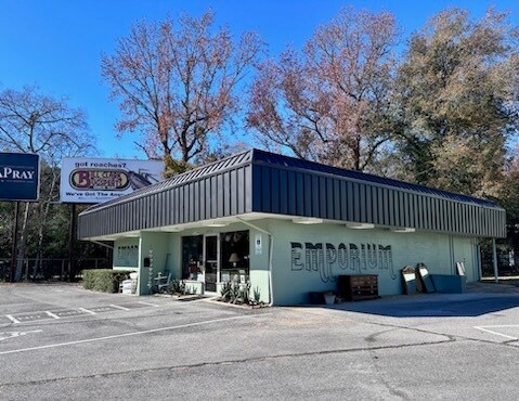 6025 Phelan Blvd, Beaumont, TX à louer - Photo du bâtiment - Image 3 de 5