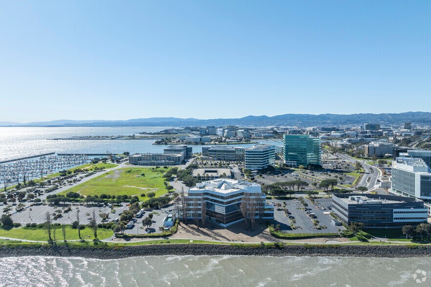 7000 Marina Blvd, Brisbane, CA à louer - Aérien - Image 2 de 8