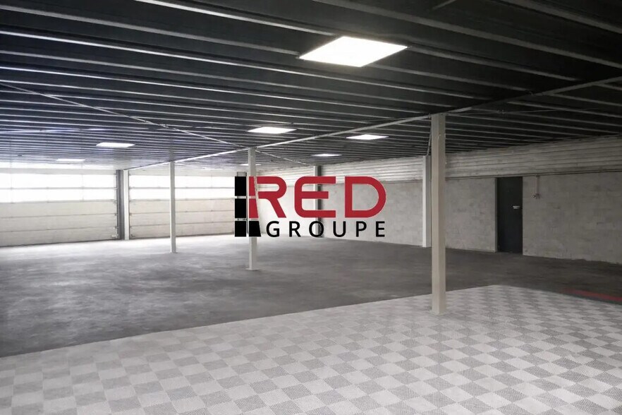 Commerce de détail dans Istres à louer - Photo intérieure - Image 2 de 3