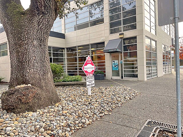 801 4th St, Santa Rosa, CA à louer Photo du bâtiment- Image 1 de 10