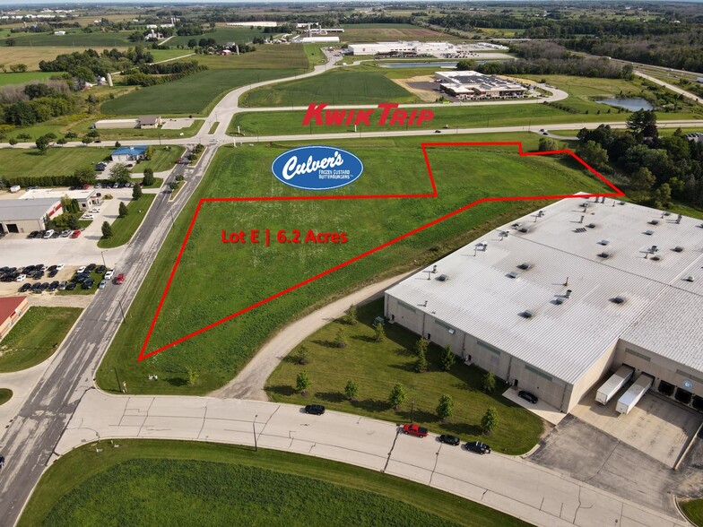S Business Park Dr, Oostburg, WI for sale - Aerial - Image 2 of 5