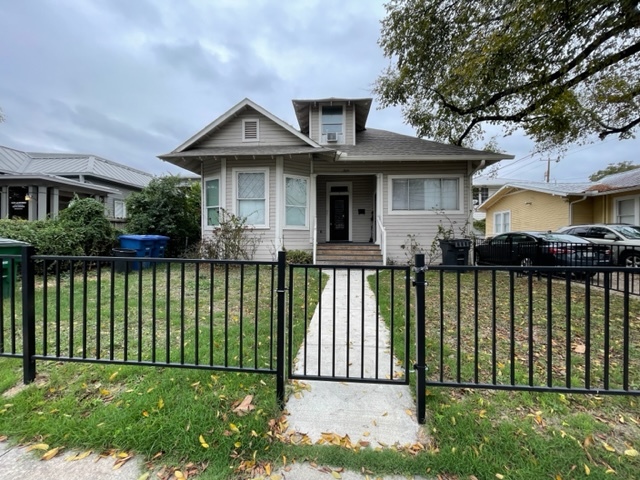 319 E Euclid Ave, San Antonio, TX à vendre - Photo du bâtiment - Image 3 de 10