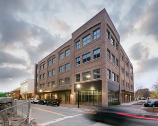 Plus de détails pour 125 E Intendencia St, Pensacola, FL - Bureau à louer