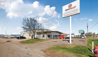 Plus de détails pour 601 Franklin Ave NE, Saint Cloud, MN - Industriel à vendre