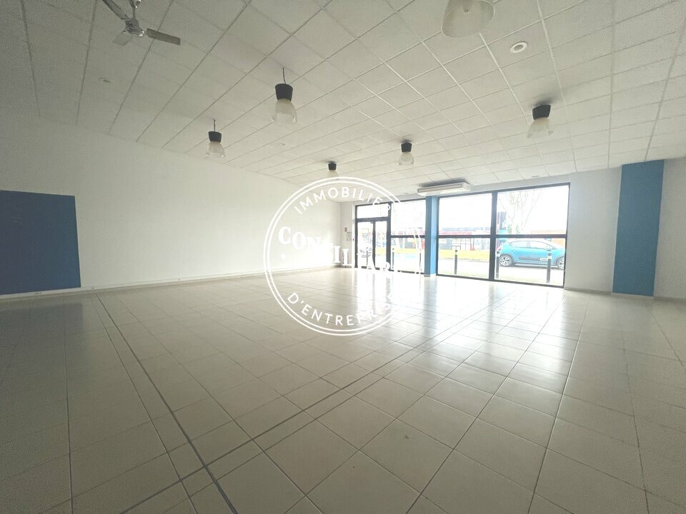 4 Bis Rue Le Corbusier, Balma for lease Interior Photo- Image 1 of 6