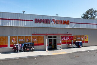 More details for 30 The Grn, Shirley, NY - Retail for Sale