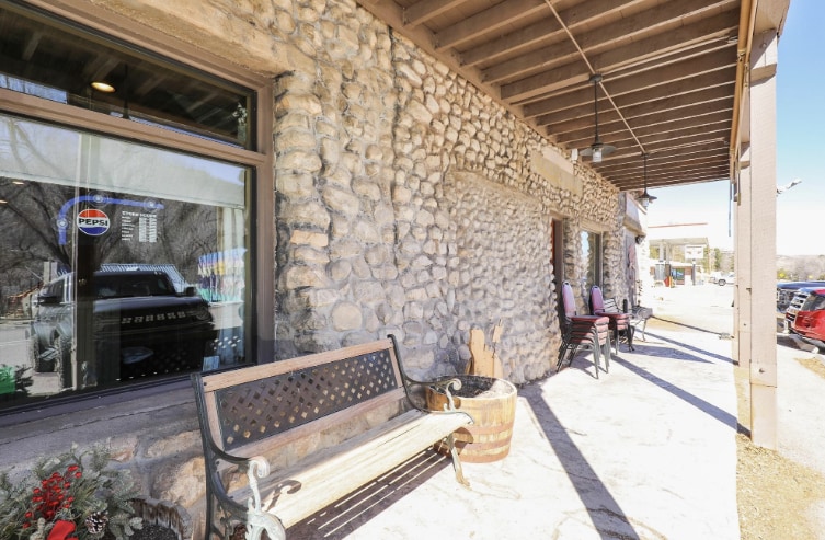 3491 US Highway 82, Mayhill, NM à vendre - Photo du bâtiment - Image 3 de 8