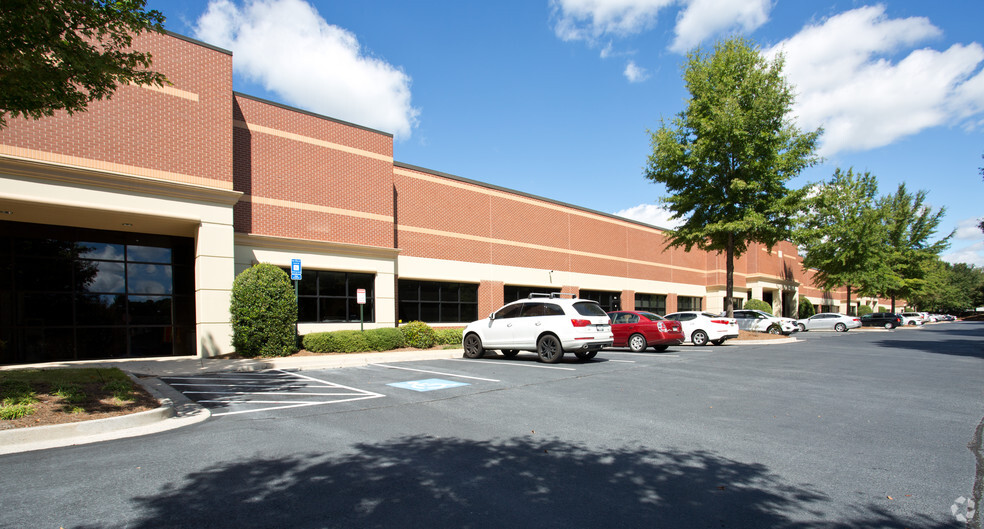 270 Riverside Pky, Austell, GA for lease - Building Photo - Image 1 of 15