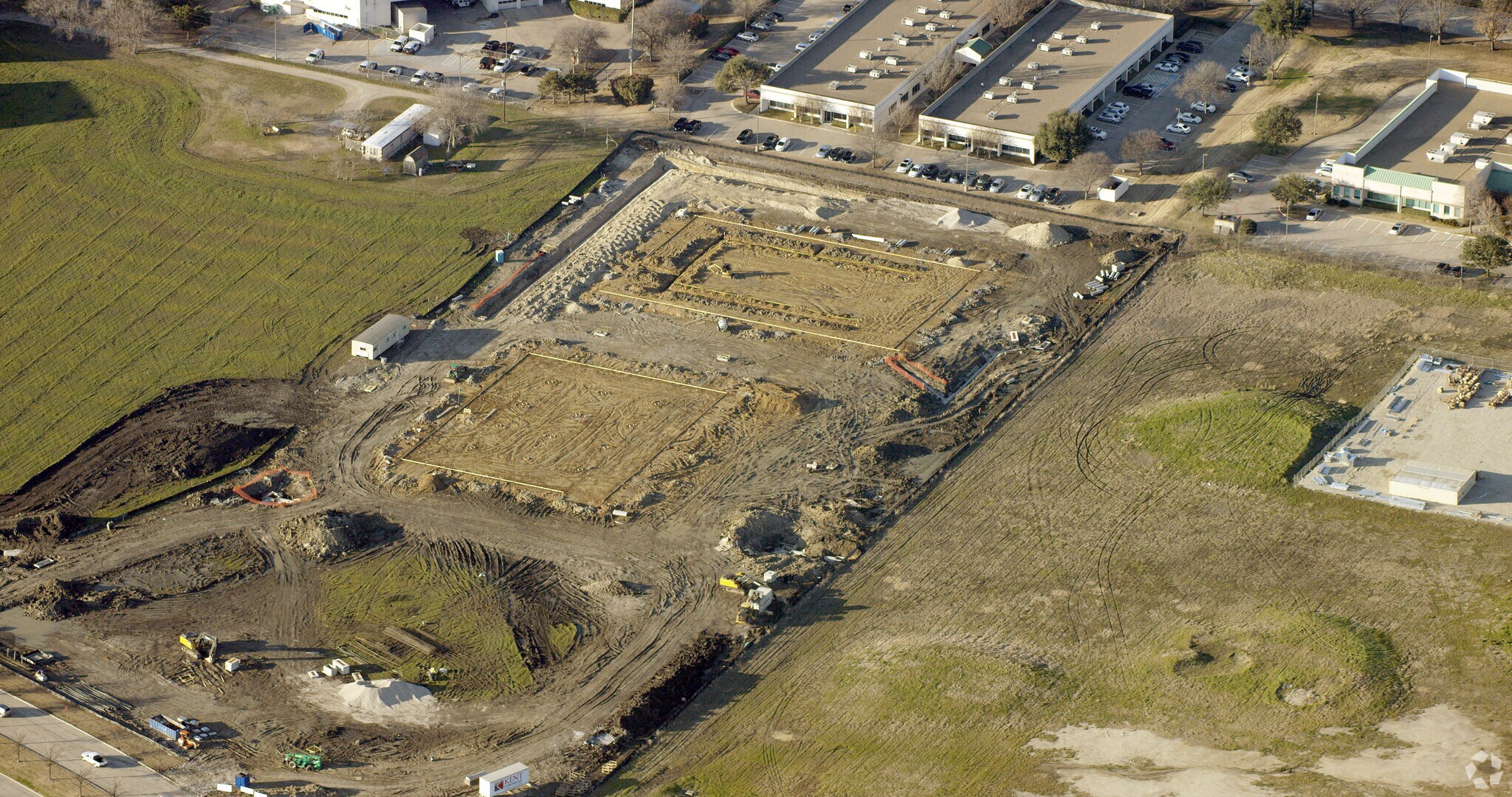 5633 W Spring Creek Pky, Plano, TX à louer Photo du bâtiment- Image 1 de 15