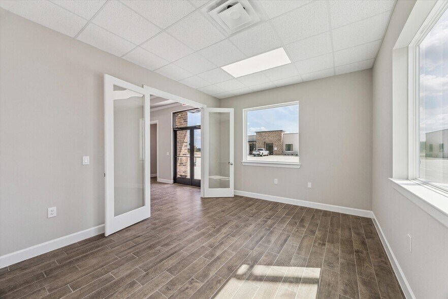11960 Broadway St, Pearland, TX à louer - Photo intérieure - Image 3 de 5